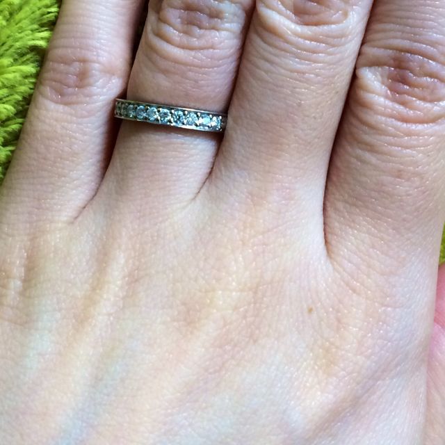 【ラザール ダイヤモンド(LAZARE DIAMOND)の口コミ】 指輪の購入の決めてはデザインでした。 もともと指輪は身に付ける習慣がな…