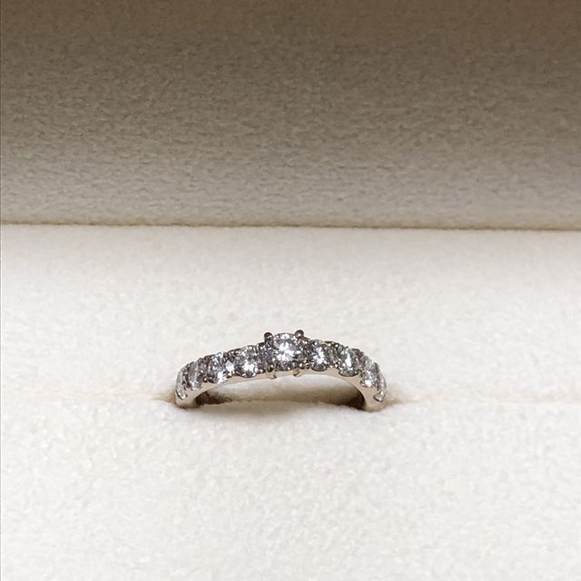 【TANZO.(鍛造指輪)の口コミ】 母の婚約指輪のダイヤを使いたいと思っていたため、フルオーダーで指輪を…