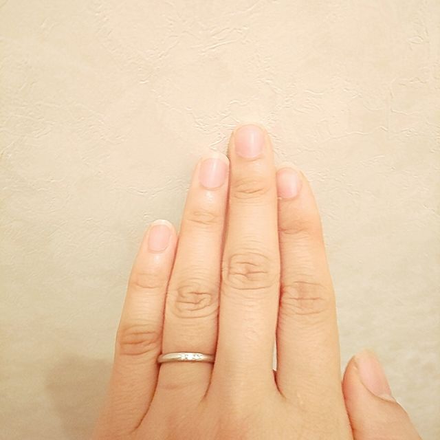 【4℃ BRIDAL(ヨンドシーブライダル)の口コミ】 曲線のあるものや、デザインのあるものも着けさせていただきました。
はじ…