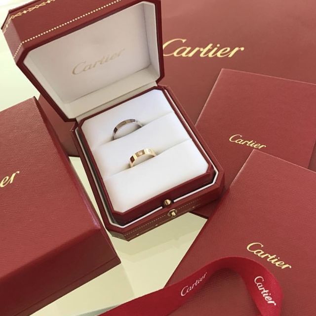 【カルティエ(Cartier)の口コミ】 ラブリングという誰にでもわかるデザインに惹かれました。
安室奈美恵さん…