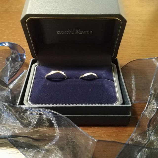 【銀座ダイヤモンドシライシの口コミ】 価格も高すぎずデザインもしつこすぎなくて好みだったから。また着用して…