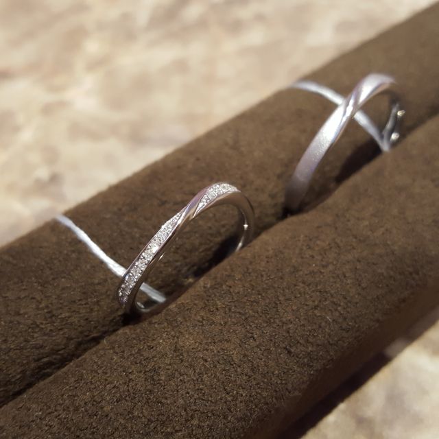 【EITO(エイト)の口コミ】 指輪を買おうと決めた当初は普段から使えるシンプルなものがいいなとおも…