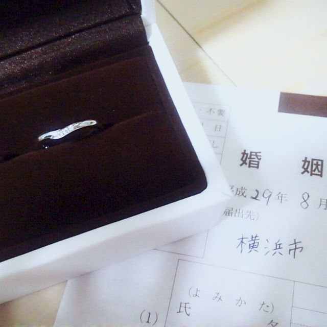 【アイプリモ(I-PRIMO)の口コミ】 緩やかなV字のデザインがとても女性らしく、試着した瞬間に一目惚れしまし…