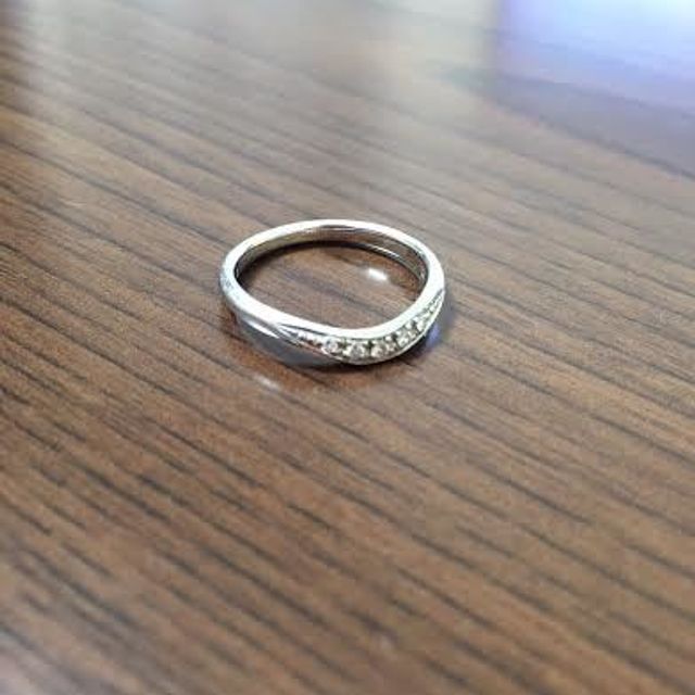 【ラザール ダイヤモンド(LAZARE DIAMOND)の口コミ】 元々、結婚指輪を購入するにあたり本命のお店は別にあったのですが、ダイ…