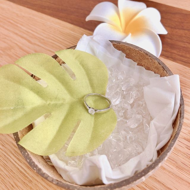 【ティファニー(Tiffany & Co.)の口コミ】 ダイヤは大っきすぎないタイプが良かったのでなるべくシンプルなものにし…