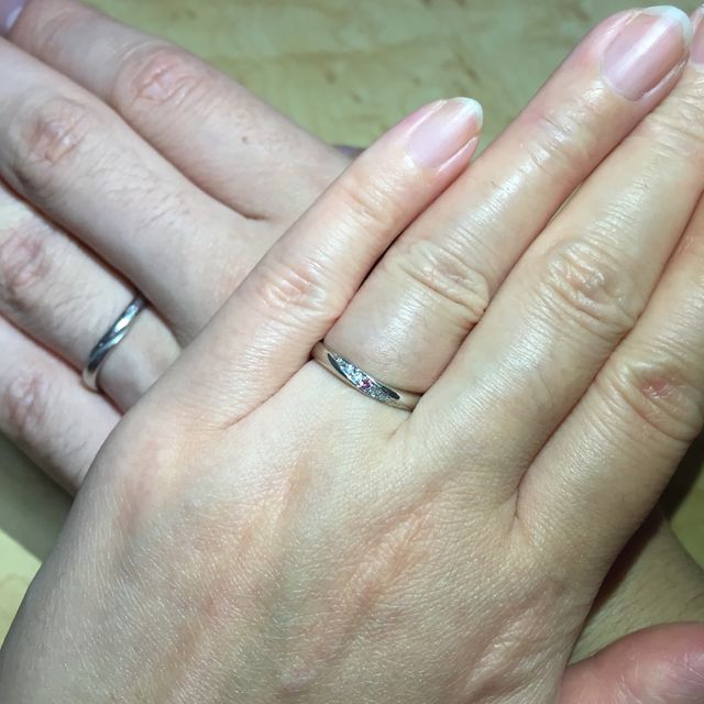 【A・D・A(エー・ディー・エー)の口コミ】 婚約指輪をこちらのお店で購入しており、重ねてつけるのに合う物が良かっ…