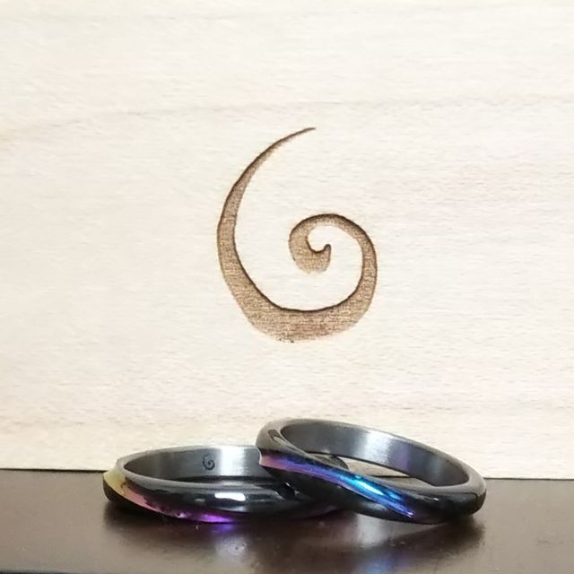 【SORA(ソラ)の口コミ】 ゴールドやプラチナだと変形してしまう事があるということなので、
強い素…