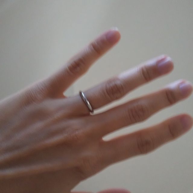 【カルティエ(Cartier)の口コミ】 シンプルで指が細くみえるからです。いろいろとなやみましたが、年を取っ…