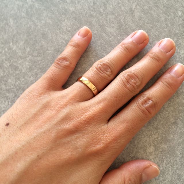 【カルティエ(Cartier)の口コミ】 カルティエの中でも可愛らしいデザインです。少し厚みのあるリングですが…