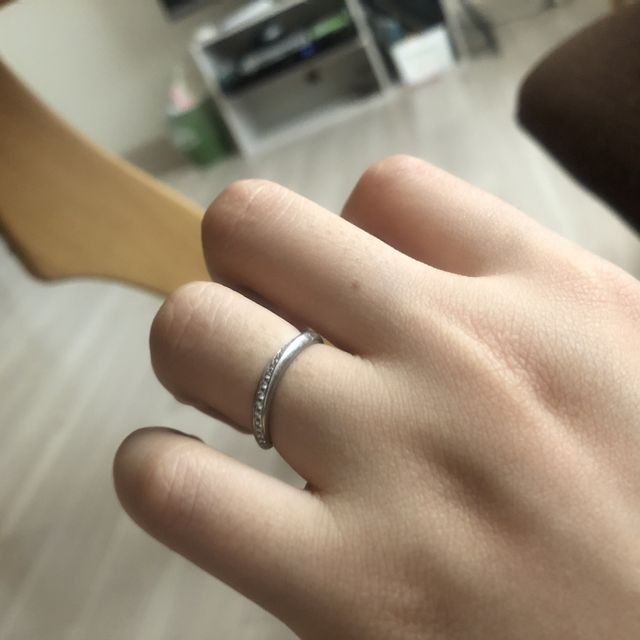 【4℃ BRIDAL(ヨンドシーブライダル)の口コミ】 かなり悩みましたが、デザインが可愛く一番最初に２人で気に入っていたも…