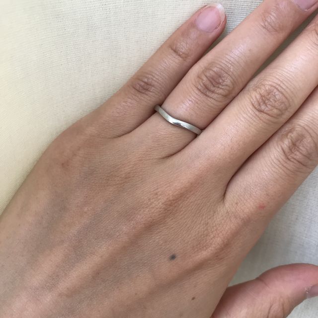 【カルティエ(Cartier)の口コミ】 つけ心地がよく、手に馴染みました。
他のブランドと比較もしましたが、他…