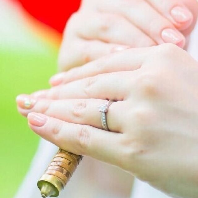 【I's stone(アイズストーン)の口コミ】 真ん中のダイヤ＋リング部分にもメレダイヤが入っているリングを探してい…