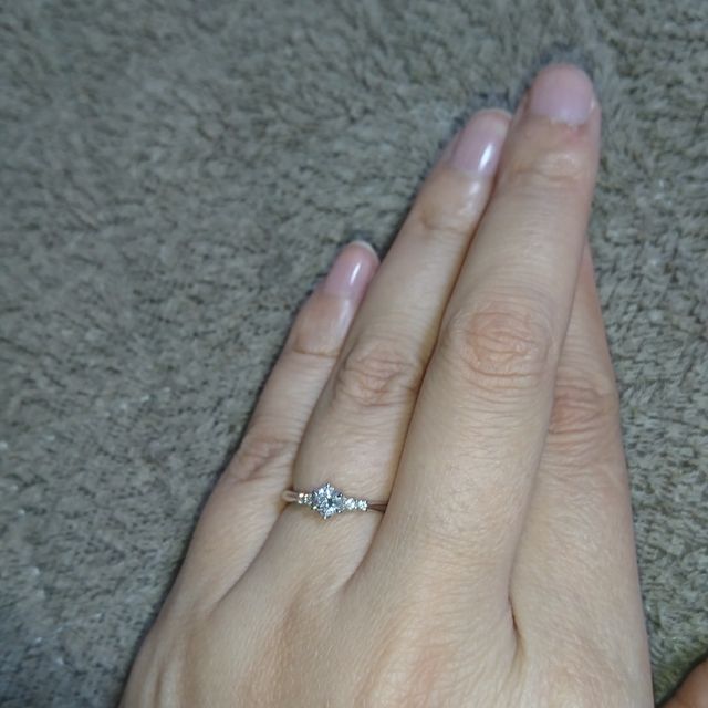 【アイプリモ(I-PRIMO)の口コミ】 華やかで普段づかいもできる。重ねづけもできて、かつ指の太さが目立たな…