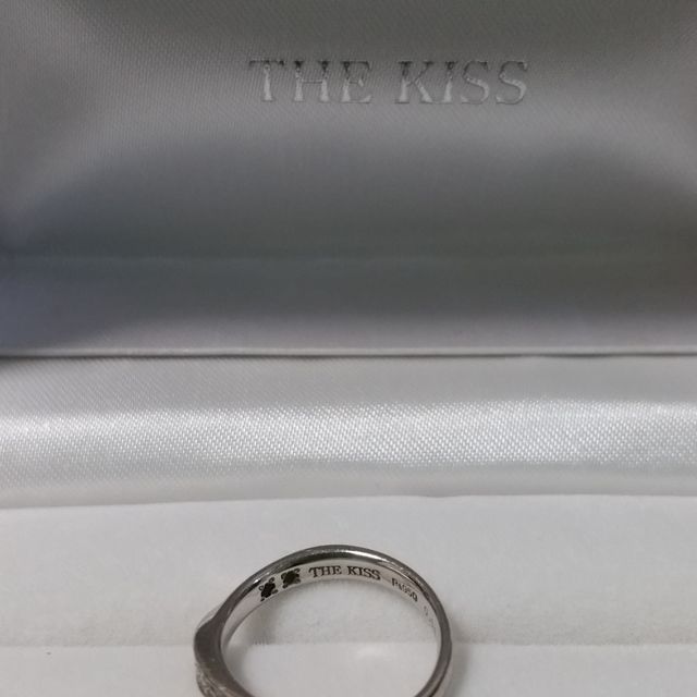 【THE KISS(ザ・キッス)の口コミ】 8年前、主人と付き合い始めた頃買ったペアリングもこちらのお店の物でした…