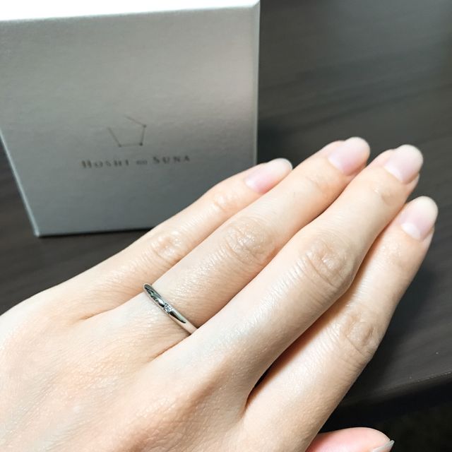 【HOSHI no SUNA 星の砂(ほしのすな)の口コミ】 シンプルで石が小さく
着いているのを探していたら
ネットで星の砂を見つ…