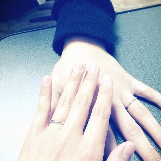 【ティファニー(Tiffany & Co.)の口コミ】 金属アレルギーがあるので、プラチナを選択。
職業柄宝石が入れられないこ…