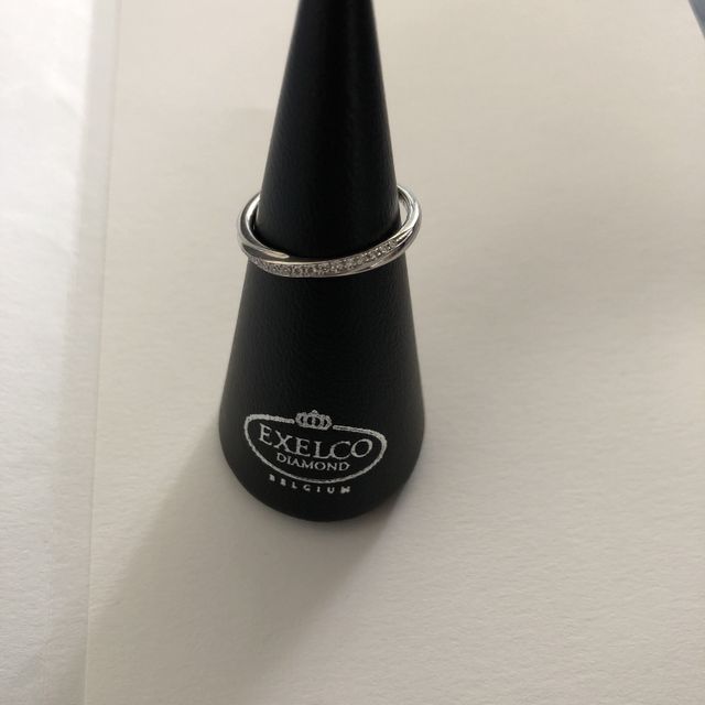 【エクセルコダイヤモンド(EXELCO DIAMOND)の口コミ】 セットでV字を検討していましたが、彼が似合わず。婚約指輪と同じシリーズ…
