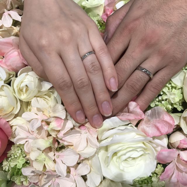 【アイプリモ(I-PRIMO)の口コミ】 ペアの指輪だとお互いがしっくりくるデザインがなく、自分が気に入ったデ…