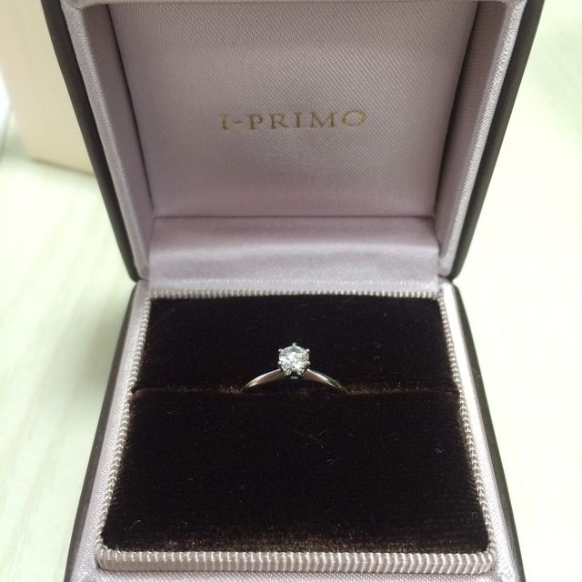 【アイプリモ(I-PRIMO)の口コミ】 元々、指輪のデザインはどこのブランドでも展開しているよつなシンプルで…
