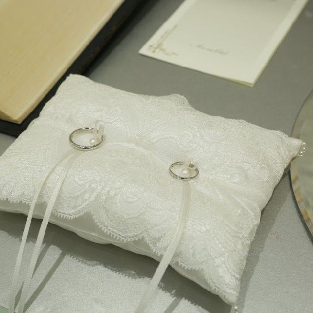 【アイプリモ(I-PRIMO)の口コミ】 指輪のデザイン、指輪の意味、指輪の形がとても気に入りました。
派手すぎ…