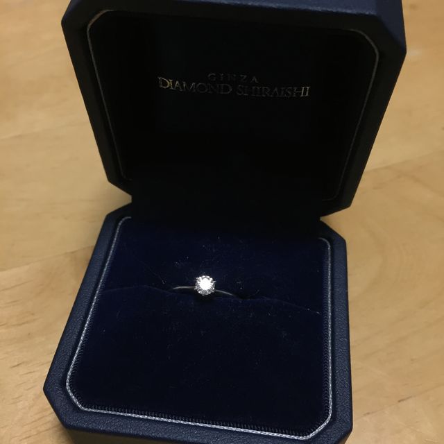 【銀座ダイヤモンドシライシの口コミ】 デザインの選択肢が豊富で、優柔不断な私には多すぎるくらいでした。一押…