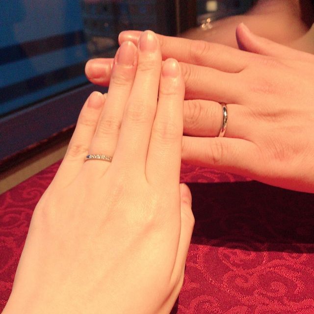 【ラザール ダイヤモンド(LAZARE DIAMOND)の口コミ】 指輪を出来るだけ楽につけたかったので、指輪が小指と中指に干渉すること…