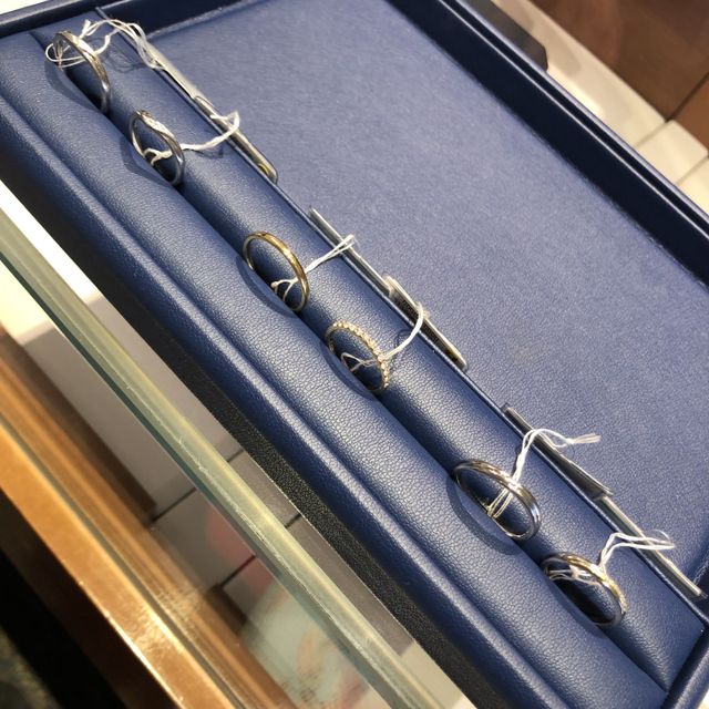 【銀座ダイヤモンドシライシの口コミ】 指輪の希望をゴールドでなおかつダイヤモンドが入っているものがいいとお…