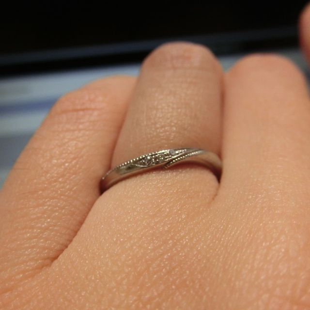 【エクセルコダイヤモンド(EXELCO DIAMOND)の口コミ】 とにかくデザインが気に入ったのでエクセルコさんにしました！本で見てど…