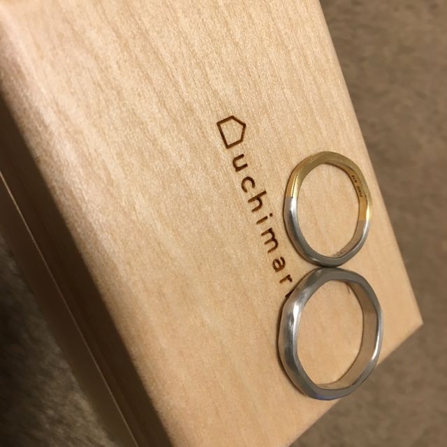 【uchimari(ウチマリ)の口コミ】 何処のブランドの結婚指輪もおなじようなデザインで、これから長い間つけ…