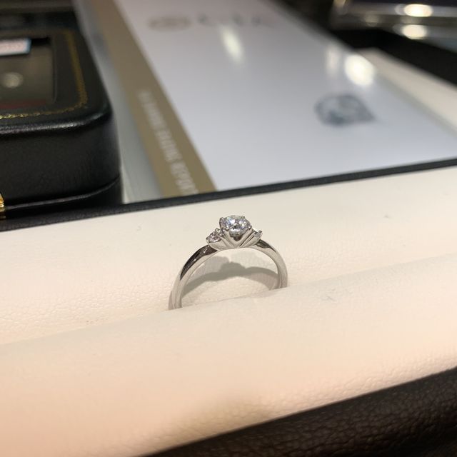 【GALA JEWELRY(ガラジュエリー)の口コミ】 他のブランドに比べて、繊細なデザインはありませんが種類はたくさんあり…