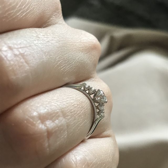 【銀座ダイヤモンドシライシの口コミ】 昔からダイヤモンドシライシのブランドイメージがよく、買うならここかな…