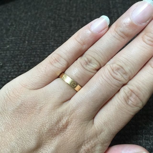 【カルティエ(Cartier)の口コミ】 結婚前からこれと決めていました。
ブランド力ももちろんですが、やはり決…
