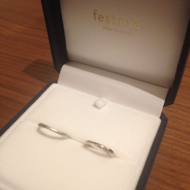【festaria bijou SOPHIA(フェスタリア ビジュソフィア)の口コミ】 婚約指輪と同じブランドで探していました
価格もデザインもぴったり来たの…