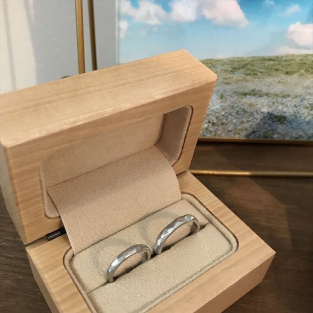 【uchimari(ウチマリ)の口コミ】 エンゲージリングに続いて、ウチマリさんを利用させてもらいました。
決め…