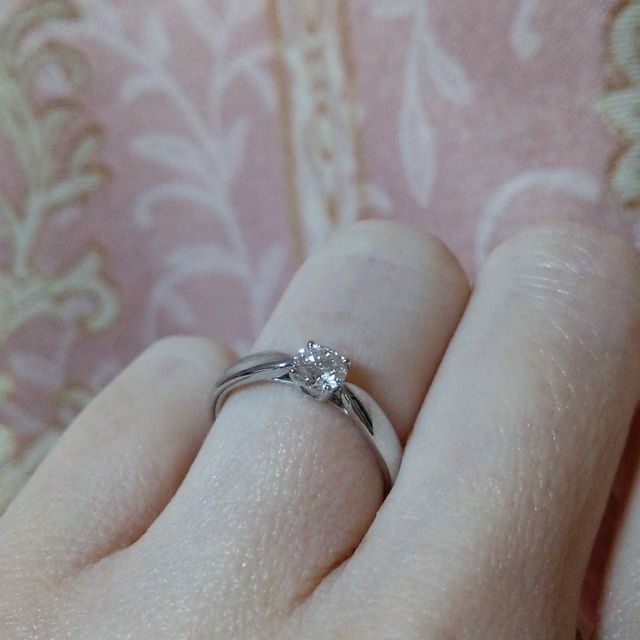 【ティファニー(Tiffany & Co.)の口コミ】 シンプルで飽きのこないデザインが魅力的で、決めました。シンプルゆえに…