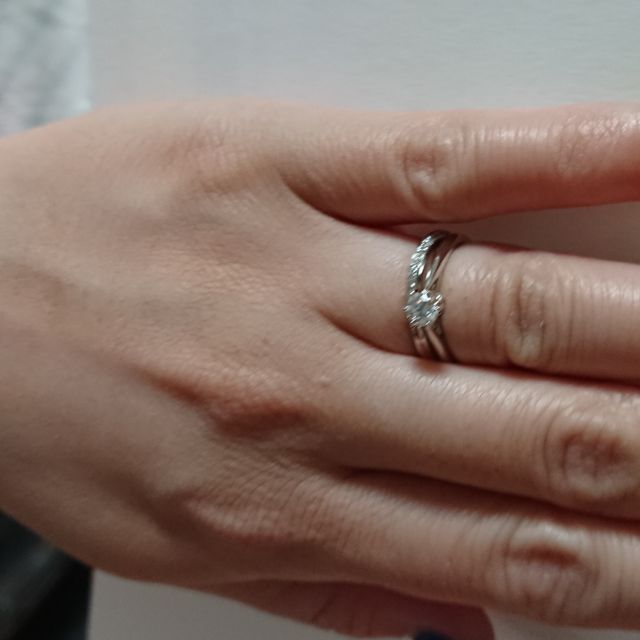 【銀座ダイヤモンドシライシの口コミ】 クラリティが珍しいIfなこと
リングのデザインがかわいいこと
値段が上記…