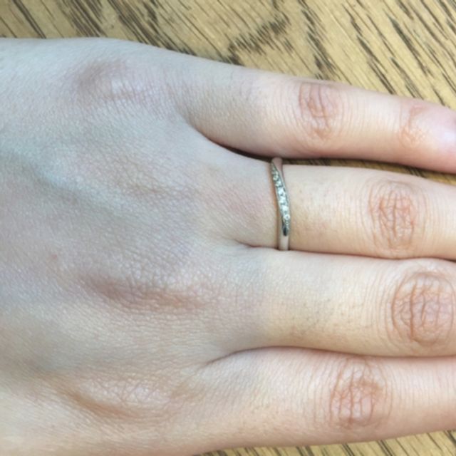 【LUCIE(ルシエ)の口コミ】 ラインが細めで華奢なデザインなので指が綺麗に見えますし、上品で色々な…