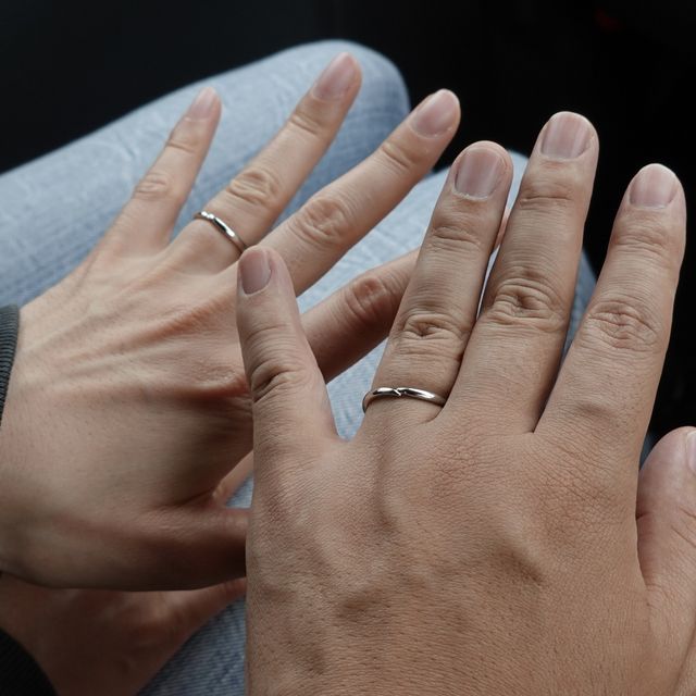 【一真堂の口コミ】 仕事中でも着用できることやあまり主張しないデザインにしようと、細めで…