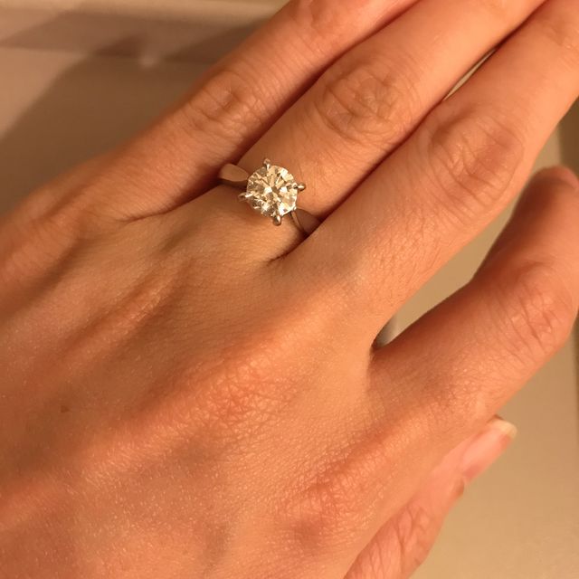 【カルティエ(Cartier)の口コミ】 もともとこちらのブランドへの憧れがありましたし、ブランドの信用力と石…