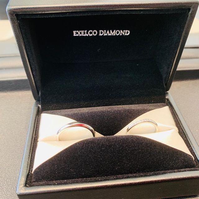 【エクセルコダイヤモンド(EXELCO DIAMOND)の口コミ】 適度にウェーブがありデザイン性がよく、着け心地が滑らかで指にフィット…