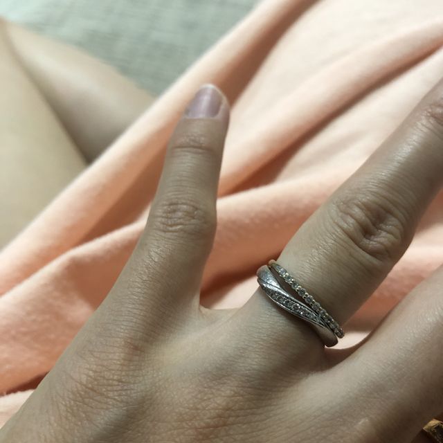 【4℃ BRIDAL(ヨンドシーブライダル)の口コミ】 迷いつけ心地とシンプルさ、値段、つけた時のかわいさが1番しっくりきたの…