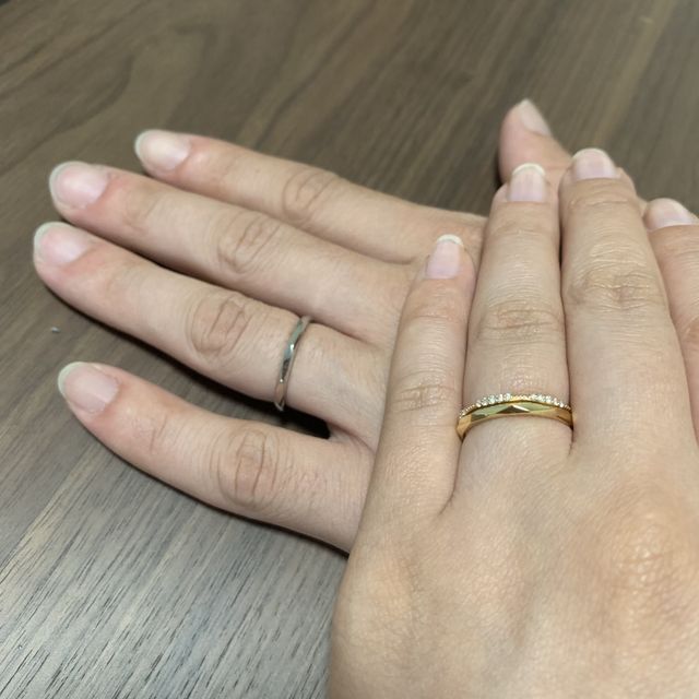 【RosettE(ロゼット)の口コミ】 インターネットで色々な結婚指輪を見ていて、2人共がデザインを気に入り、…