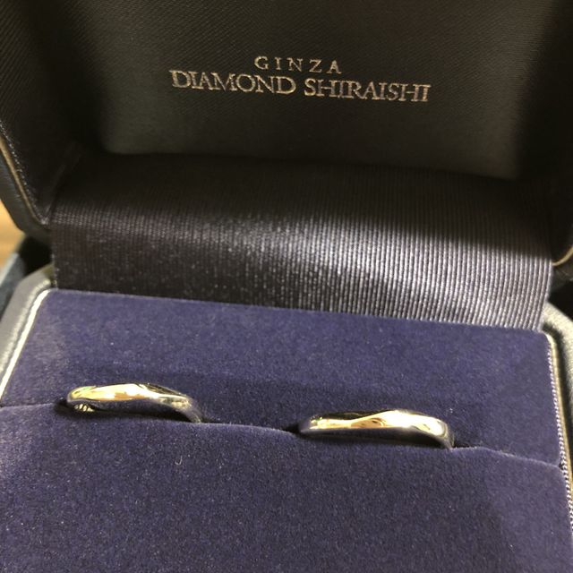 【銀座ダイヤモンドシライシの口コミ】 価格もとても手ごろで、たくさんのデザインから選ぶことができ、満足でき…