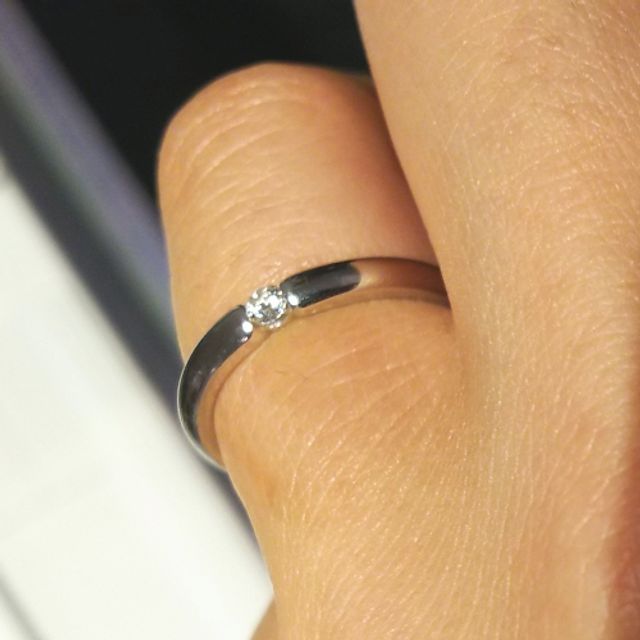 【銀座ダイヤモンドシライシの口コミ】 シンプルですが他ではあまり見かけないデザインで特別な技術が使われてい…