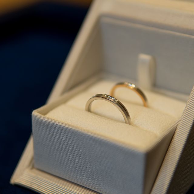 【ENUOVE(イノーヴェ)の口コミ】 一般的な指輪よりユニークな指輪を探していたら、ENUOVEのアルコがしっく…