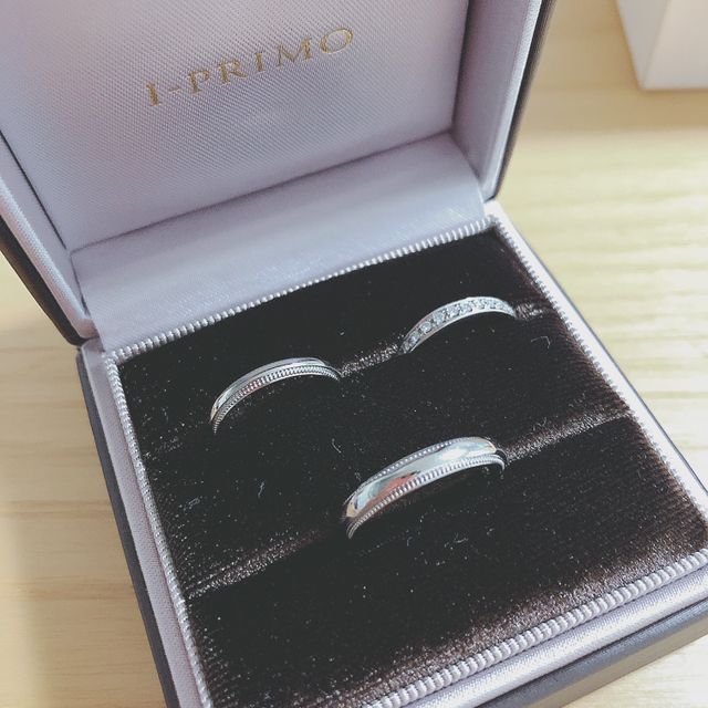 【アイプリモ(I-PRIMO)の口コミ】 婚約指輪もアイプリモでハーフエタニティの指輪を購入していたため、重ね…