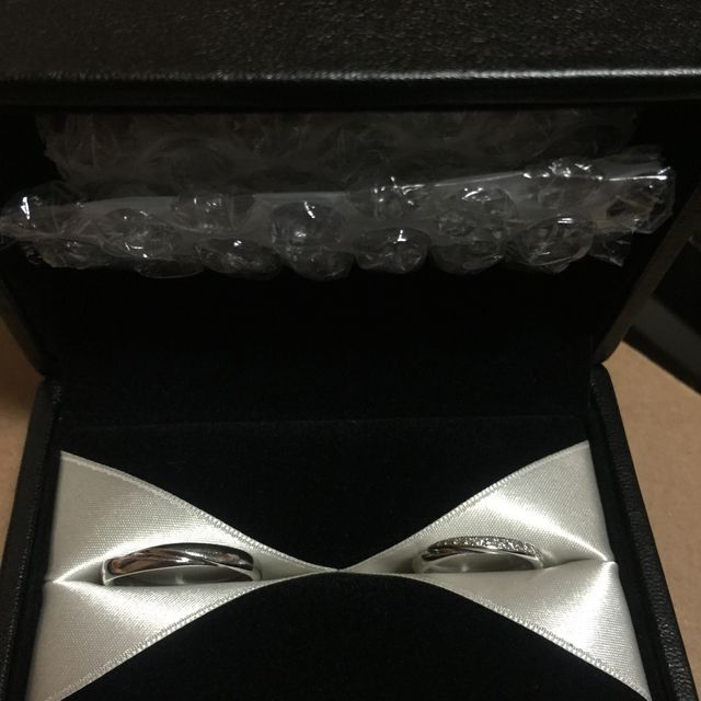 【エクセルコダイヤモンド(EXELCO DIAMOND)の口コミ】 見た目のスタイリッシュさとシンプルながら、可愛さもあるところ。石の輝…