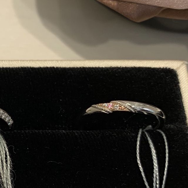 【LUCIR-K(ルシルケイ)の口コミ】 シンプルめがよかったので、シンプルなものから選んでいった。
色々なブラ…