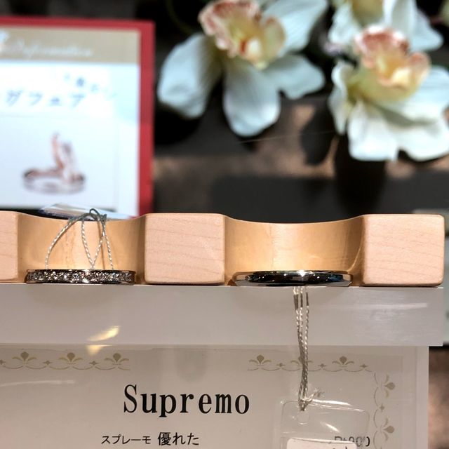 【アネリディギンザ(ANELLI DI GINZA)の口コミ】 ダイヤの繊細なきらめきと、リングの太さがおすすめするポイントです。ダ…