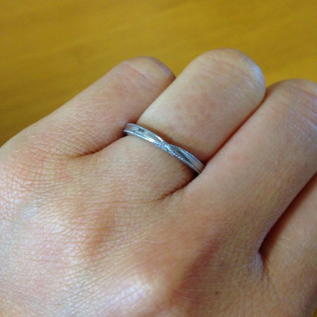 【VANillA(ヴァニラ)の口コミ】 私の指輪はVANillAでのフルオーダーです。婚約指輪との重ねづけをしたい、…